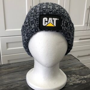 Caterpillar Ribbed Knit Beanie – Navy Blue & White – Unisex